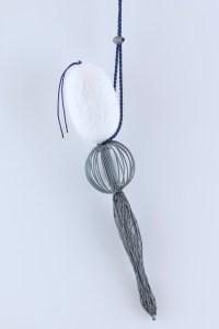 sita falkena rammelaar met staaf, draadbal, vlinderkokon