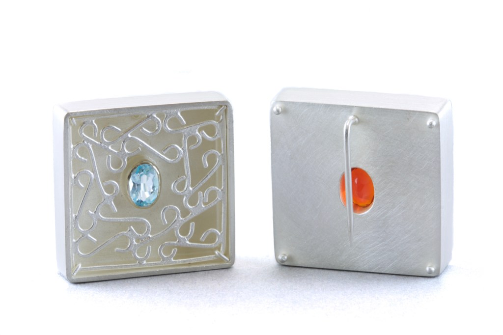 2008 hekjes broche