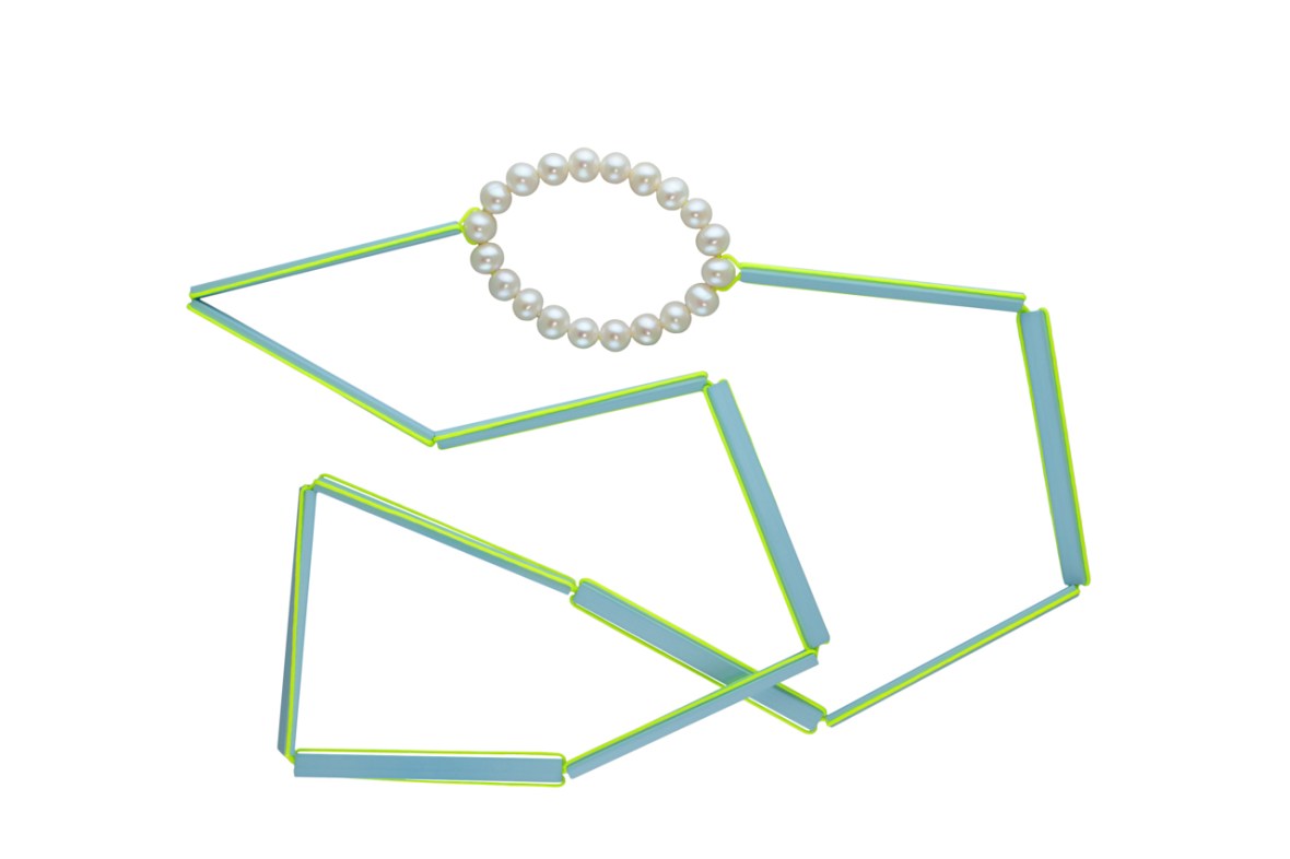 sita falkena collier met cultive parels en plastic