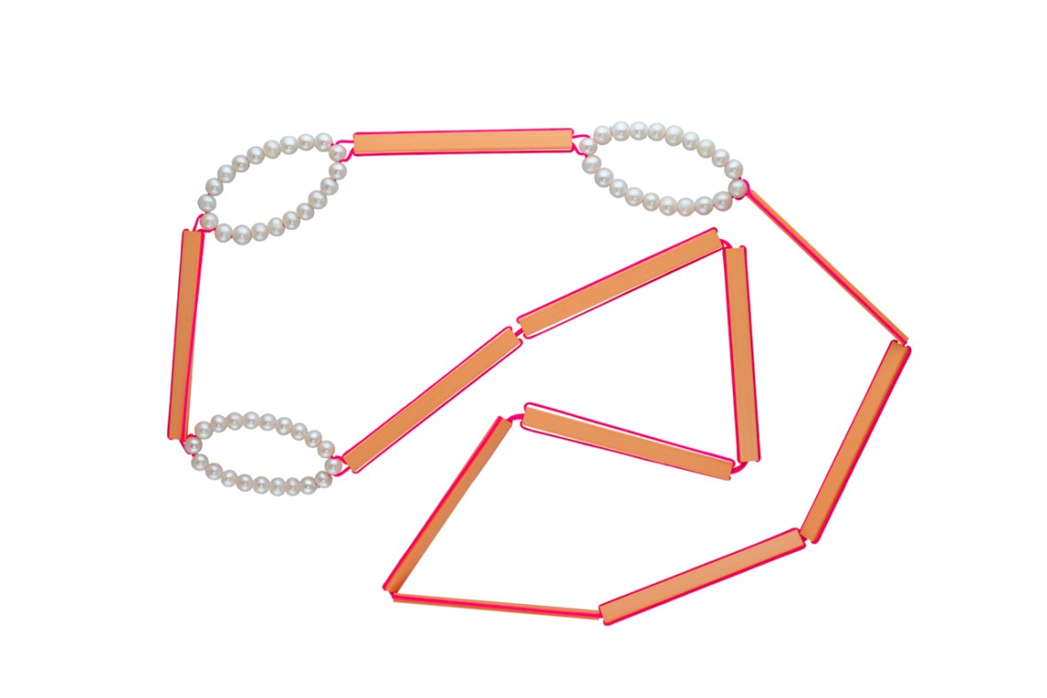 sita falkena collier met cultive parels en plastic