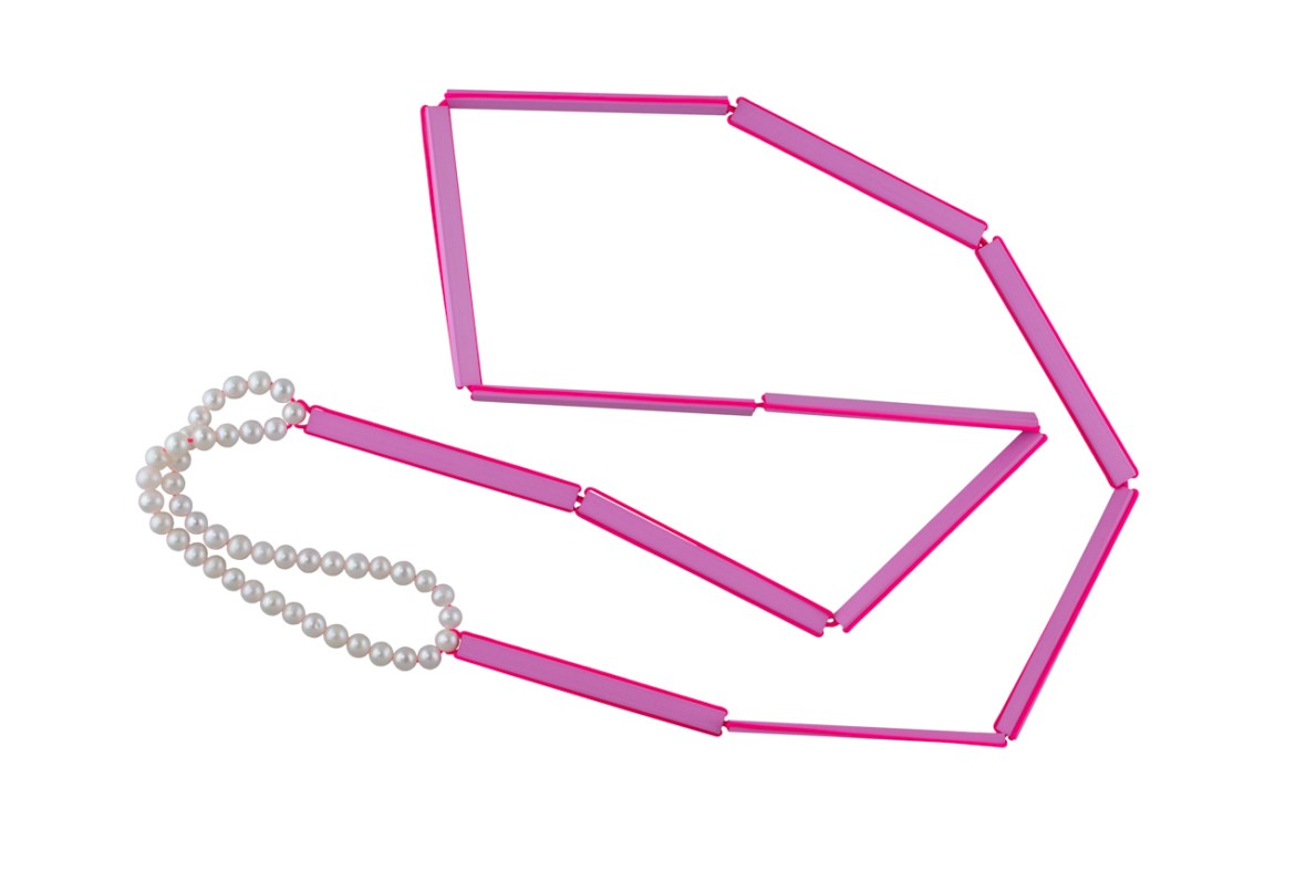 sita falkena collier met cultive parels en plastic